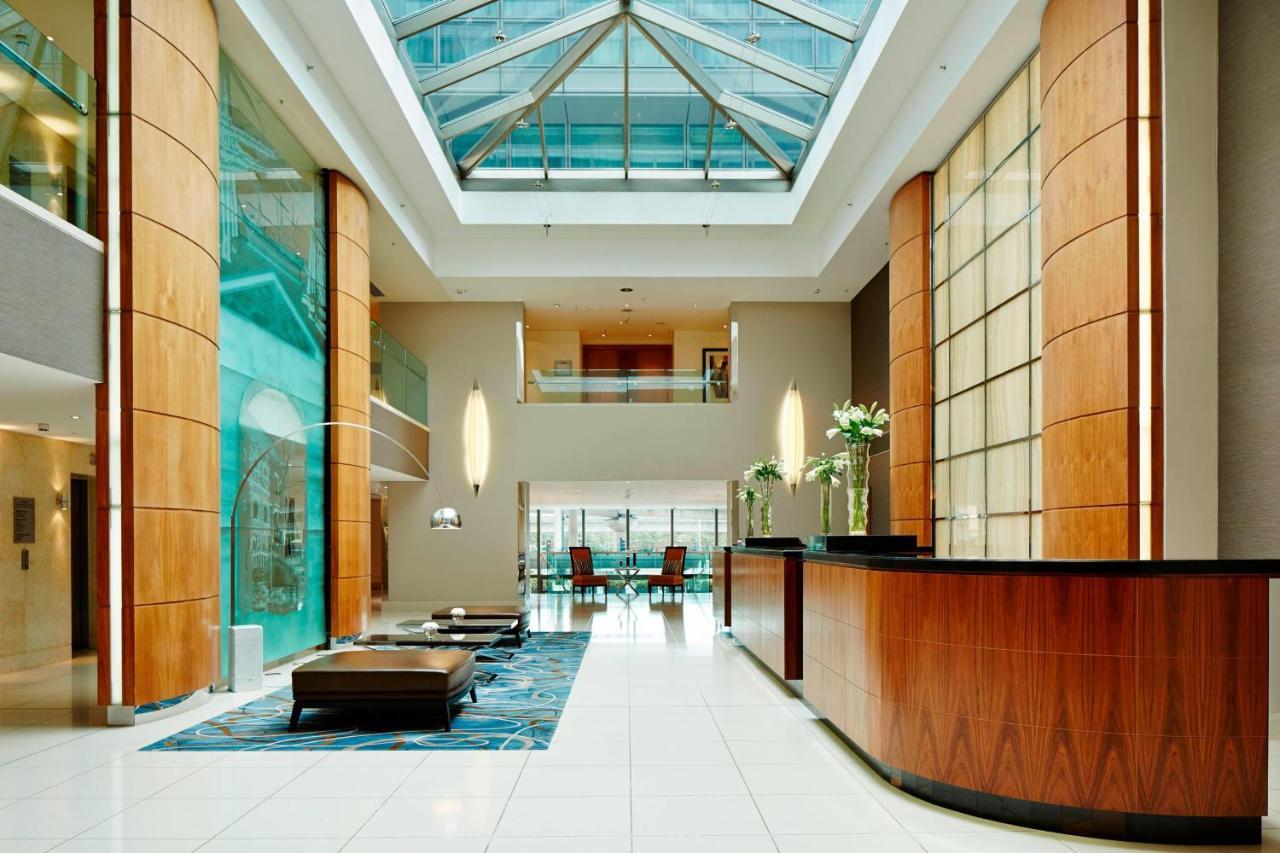 London Marriott Hotel Canary Wharf Dış mekan fotoğraf The lobby of the Westin Palace, Brussels
